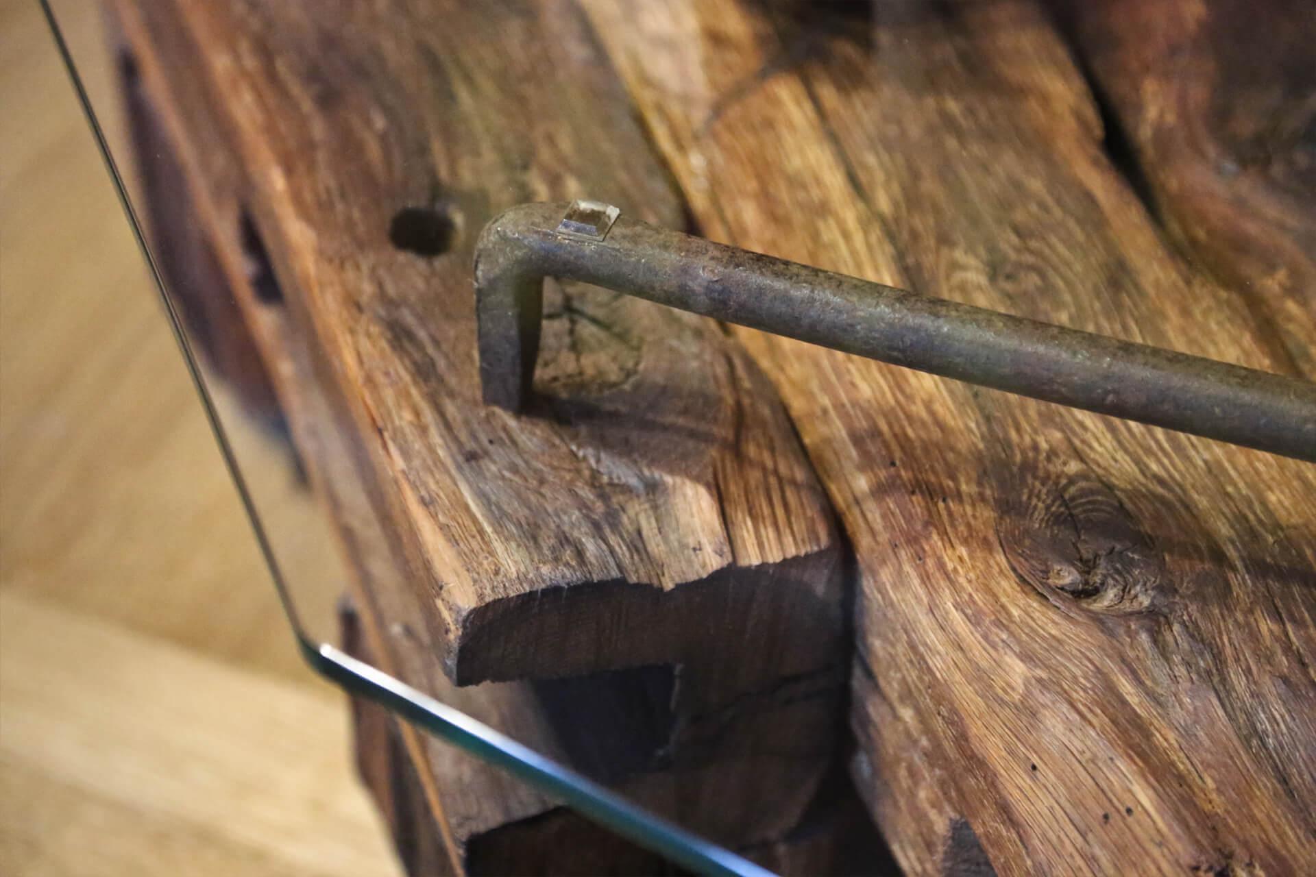 Couchtisch-Balken-massiv-Eiche