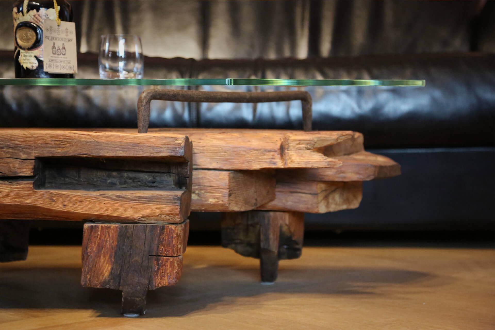 Couchtisch-Balken-massiv-Eiche