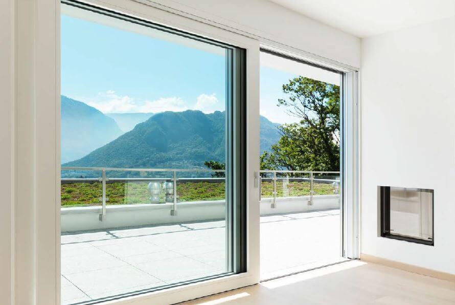 Mileaubild Glas Schiebetür Anlage